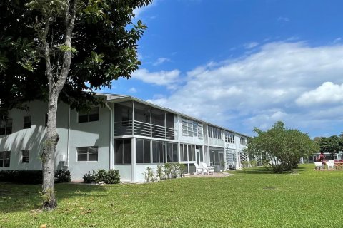 Copropriété à vendre à Deerfield Beach, Floride: 2 chambres, 76.18 m2 № 1077036 - photo 10