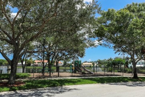 Casa en venta en Palm Beach Gardens, Florida, 4 dormitorios, 238.2 m2 № 1026504 - foto 10