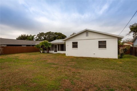 House in Winter Park, Florida 4 bedrooms, 150.78 sq.m. № 1346496 - photo 26