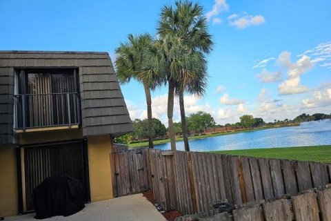 Townhouse in West Palm Beach, Florida 2 bedrooms, 114.83 sq.m. № 1225898 - photo 8