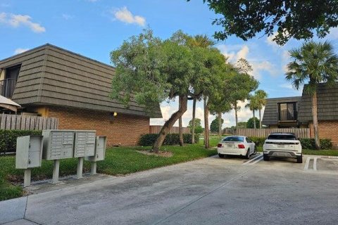 Townhouse in West Palm Beach, Florida 2 bedrooms, 114.83 sq.m. № 1225898 - photo 6