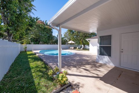 Villa ou maison à vendre à North Miami Beach, Floride: 4 chambres, 191.1 m2 № 1037313 - photo 21