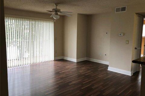 Condo in Tampa, Florida, 1 bedroom  № 1387474 - photo 4