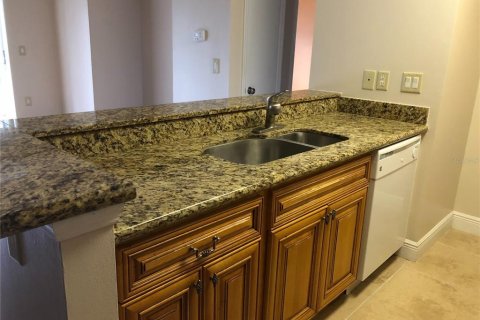 Condo in Tampa, Florida, 1 bedroom  № 1387474 - photo 6