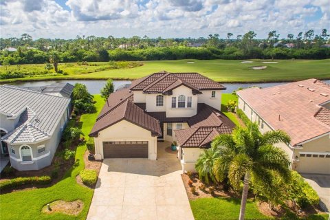 Villa ou maison à vendre à North Port, Floride: 4 chambres, 291.43 m2 № 1387395 - photo 1