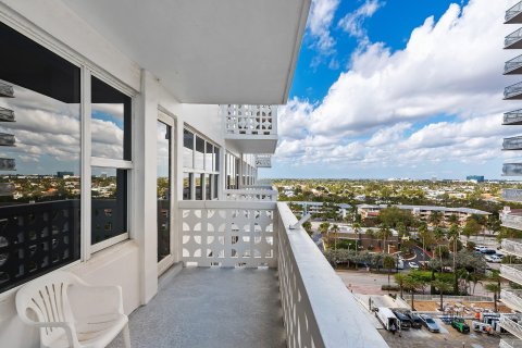 Condo in Fort Lauderdale, Florida, 1 bedroom  № 1019867 - photo 23