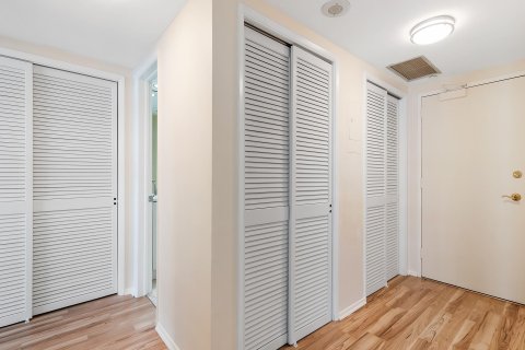 Condo in Fort Lauderdale, Florida, 1 bedroom  № 1019867 - photo 19