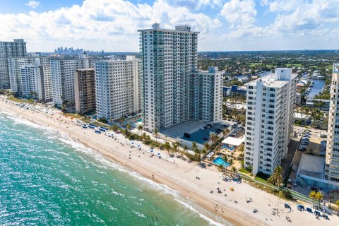 Condo in Fort Lauderdale, Florida, 1 bedroom  № 1019867 - photo 2