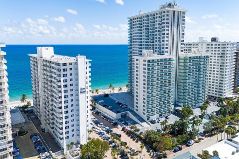 Condo in Fort Lauderdale, Florida, 1 bedroom  № 1019867 - photo 3