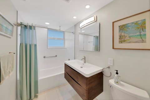 Condo in Fort Lauderdale, Florida, 2 bedrooms  № 1080501 - photo 17