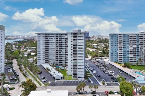 Condo in Fort Lauderdale, Florida, 2 bedrooms  № 1080501 - photo 9