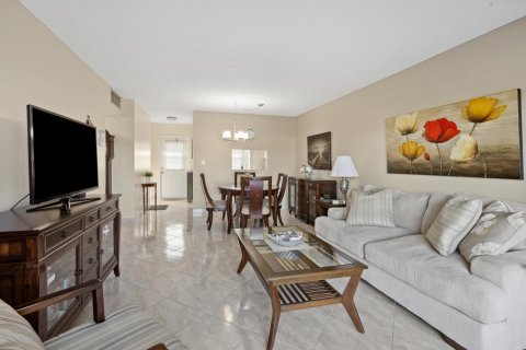 Copropriété à vendre à Lauderdale Lakes, Floride: 2 chambres, 87.7 m2 № 1080541 - photo 15