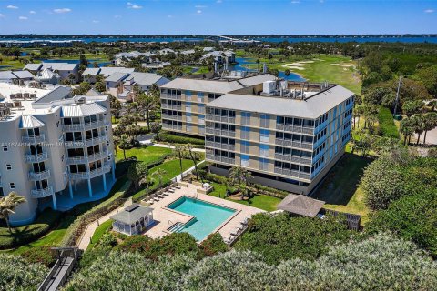 Copropriété à vendre à Hutchinson Island South, Floride: 2 chambres, 126.35 m2 № 1398057 - photo 2