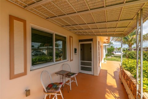 Casa en venta en Margate, Florida, 2 dormitorios, 173.82 m2 № 1018168 - foto 1