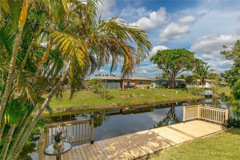 Villa ou maison à vendre à Margate, Floride: 2 chambres, 173.82 m2 № 1018168 - photo 14