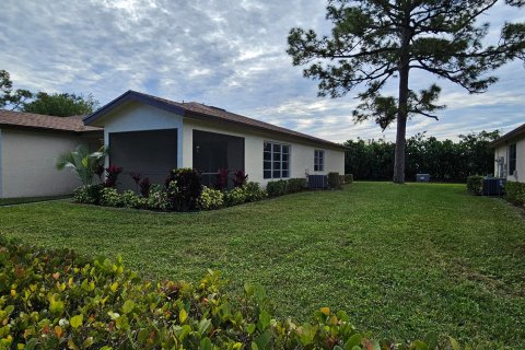 Villa ou maison à vendre à Delray Beach, Floride: 2 chambres, 110.18 m2 № 1018277 - photo 1