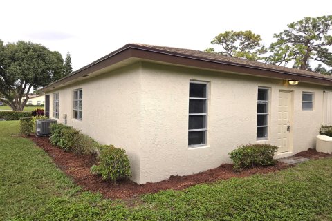 House in Delray Beach, Florida 2 bedrooms, 110.18 sq.m. № 1018277 - photo 7