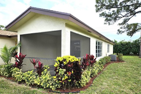 Villa ou maison à vendre à Delray Beach, Floride: 2 chambres, 110.18 m2 № 1018277 - photo 30