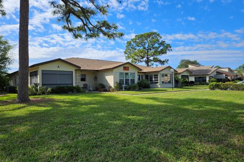 Villa ou maison à vendre à Delray Beach, Floride: 2 chambres, 110.18 m2 № 1018277 - photo 3