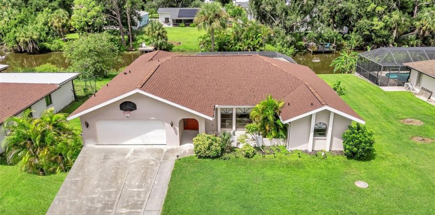 Villa ou maison à Punta Gorda, Floride 3 chambres, 195.37 m2 № 1371274