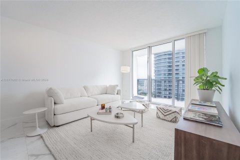 Condominio en venta en Miami, Florida, 1 dormitorio, 76.64 m2 № 1403015 - foto 6