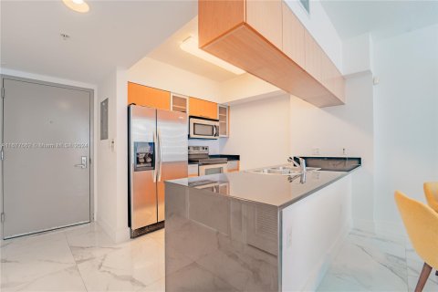 Condominio en venta en Miami, Florida, 1 dormitorio, 76.64 m2 № 1403015 - foto 3