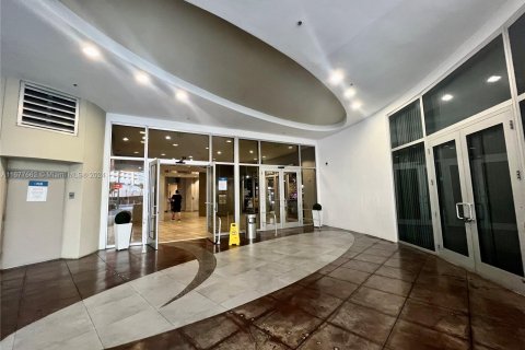 Condominio en venta en Miami, Florida, 1 dormitorio, 76.64 m2 № 1403015 - foto 19