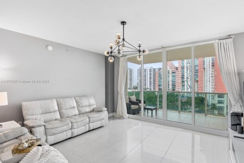 Condo in Aventura, Florida, 2 bedrooms  № 1402933 - photo 17