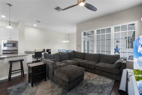 Touwnhouse à vendre à Kissimmee, Floride: 2 chambres, 165.92 m2 № 1280304 - photo 5