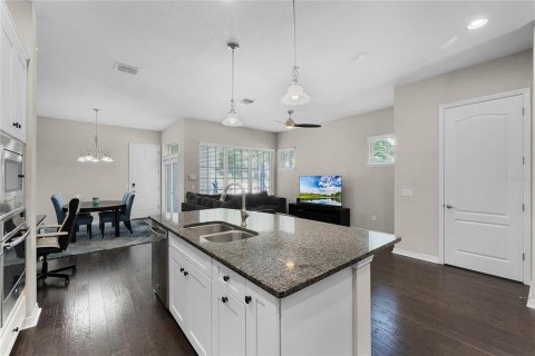 Touwnhouse à vendre à Kissimmee, Floride: 2 chambres, 165.92 m2 № 1280304 - photo 9