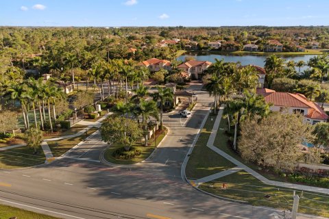 Villa ou maison à vendre à Lake Worth, Floride: 6 chambres, 405.33 m2 № 1038384 - photo 2