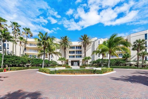 Condominio en venta en Stuart, Florida, 3 dormitorios, 243.87 m2 № 1065828 - foto 1