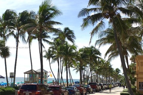 Condo in Deerfield Beach, Florida, 1 bedroom  № 1402628 - photo 23