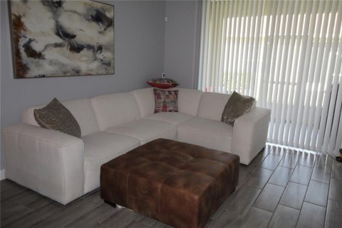 Condo in Davenport, Florida, 2 bedrooms  № 1064730 - photo 26