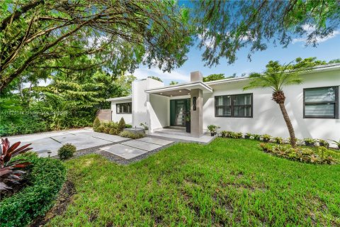 Casa en venta en Miami, Florida, 4 dormitorios, 122.26 m2 № 1409072 - foto 17