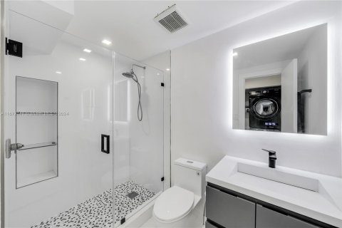 Casa en venta en Miami, Florida, 4 dormitorios, 122.26 m2 № 1409072 - foto 8