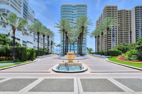 Condominio en venta en Bal Harbour, Florida, 3 dormitorios, 288.93 m2 № 1358989 - foto 1