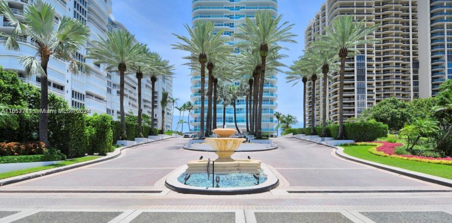 Condominio en Bal Harbour, Florida, 3 dormitorios  № 1358989