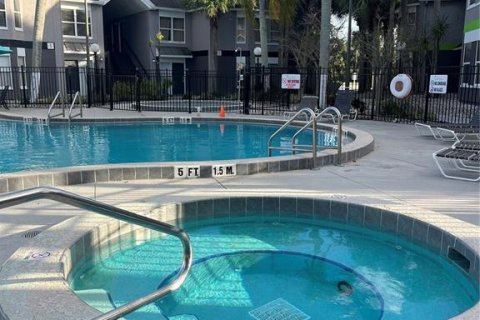 Condo in Kissimmee, Florida, 1 bedroom  № 1407352 - photo 14