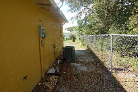 House in Ocala, Florida 3 bedrooms, 147.06 sq.m. № 1407354 - photo 4