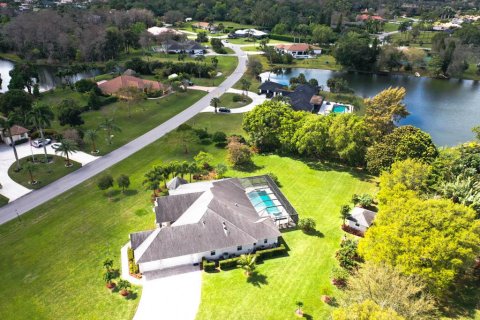 Villa ou maison à vendre à Lake Worth, Floride: 4 chambres, 314.01 m2 № 1050097 - photo 10