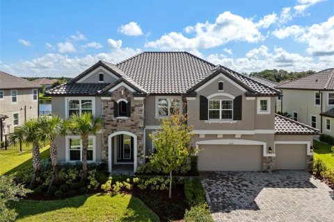 Casa en venta en Wesley Chapel, Florida, 7 dormitorios, 506.5 m2 № 1349510 - foto 1