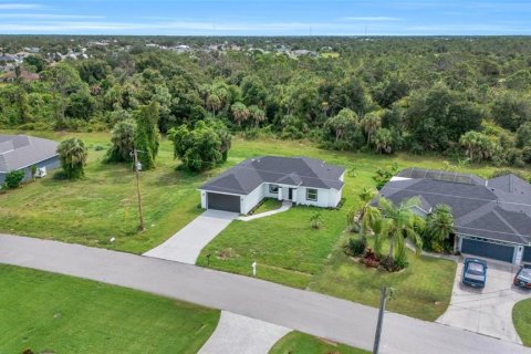 Villa ou maison à vendre à Rotonda, Floride: 3 chambres, 153.85 m2 № 1383297 - photo 3