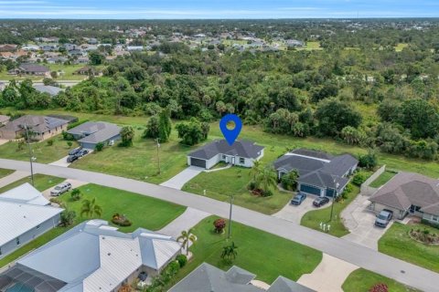 Villa ou maison à vendre à Rotonda, Floride: 3 chambres, 153.85 m2 № 1383297 - photo 4