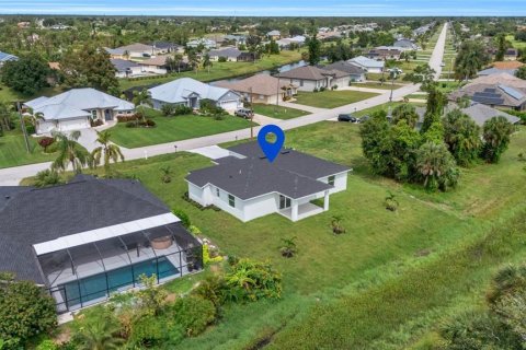 House in Rotonda, Florida 3 bedrooms, 153.85 sq.m. № 1383297 - photo 5