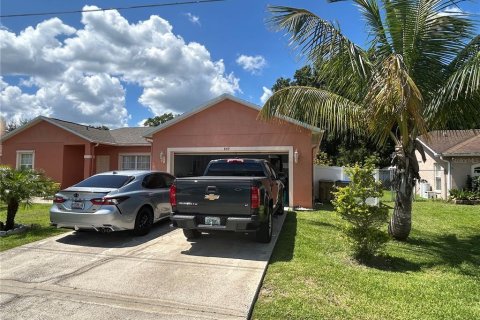 Villa ou maison à vendre à Kissimmee, Floride: 3 chambres, 149.48 m2 № 1307643 - photo 2