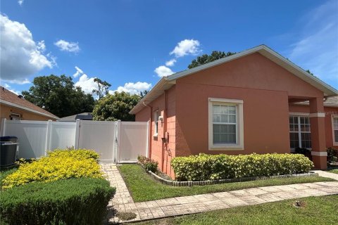 Villa ou maison à vendre à Kissimmee, Floride: 3 chambres, 149.48 m2 № 1307643 - photo 3