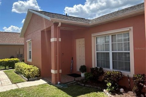 Villa ou maison à vendre à Kissimmee, Floride: 3 chambres, 149.48 m2 № 1307643 - photo 4