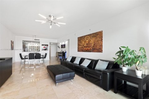 Condominio en venta en Aventura, Florida, 2 dormitorios, 187.66 m2 № 1030917 - foto 22