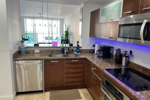 Copropriété à vendre à Aventura, Floride: 2 chambres, 187.66 m2 № 1030917 - photo 3